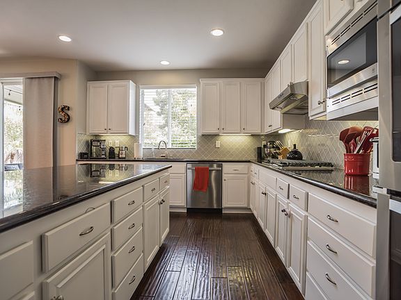5th image of 1736 Weatherwood Ct