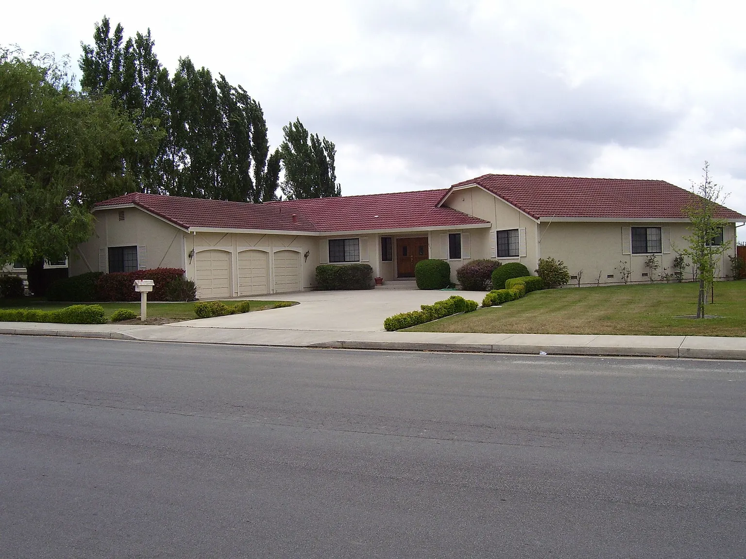 200 Kane Dr photo 1