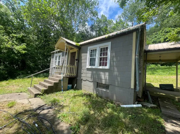 3732 Washington St W, Charleston, WV 25387