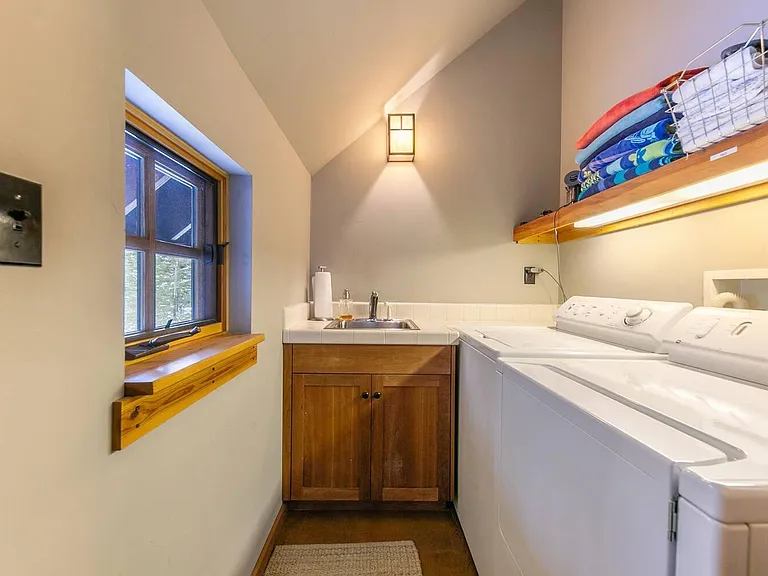 425 William Hurd — Photo 27