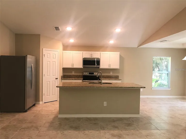 1546 Glenan Rd — Photo 7
