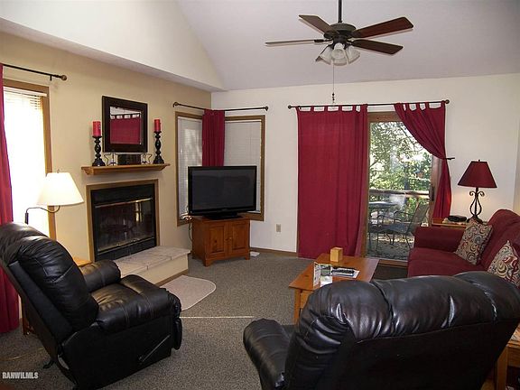 3rd image of 105 Walnut Hill Dr