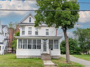 293 Penobscot Ave, Millinocket, ME 04462