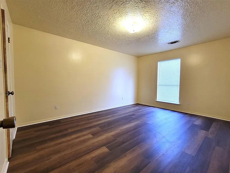 12811 Stillington Dr — Photo 25