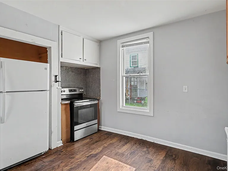 39 Spruce St — Photo 33