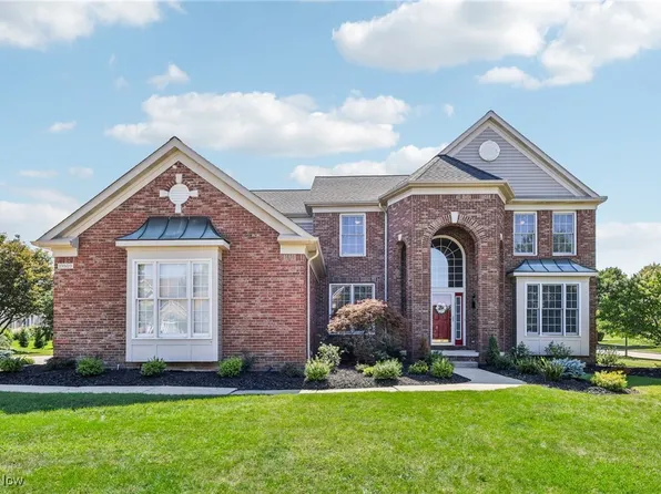 19809 E Kerry Pl, Strongsville, OH 44149