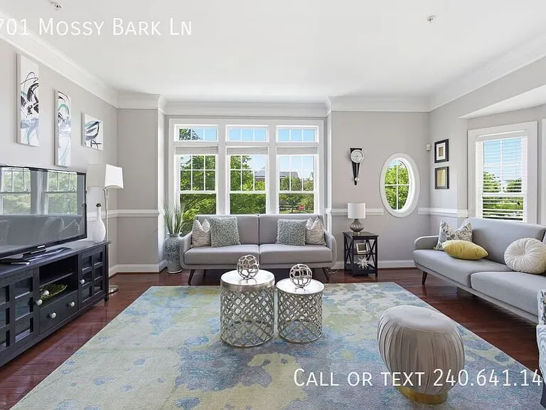 9701 Mossy Bark Ln — Photo 1