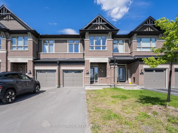 53 Maize St, Ottawa, ON K2S 2T2