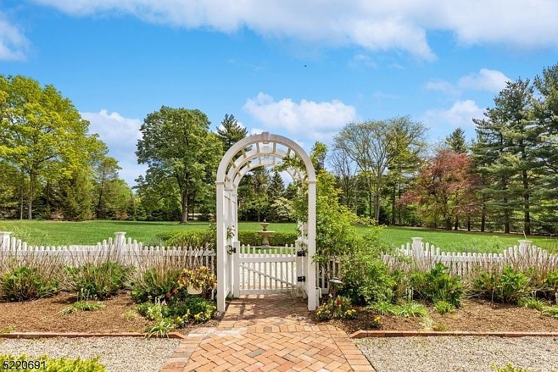 770 Ewing Ave, Franklin Lakes, NJ 07417 MLS 3844448 Zillow