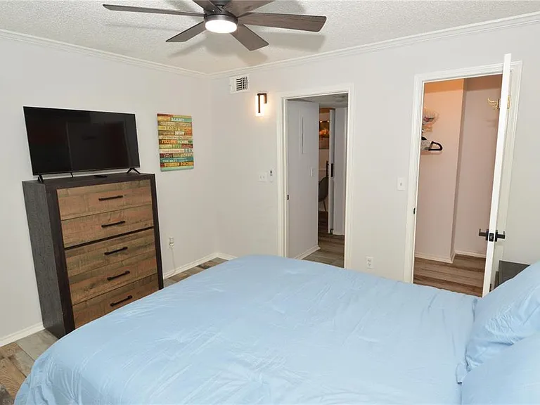 10200 Gandy Blvd N #1313 — Photo 32