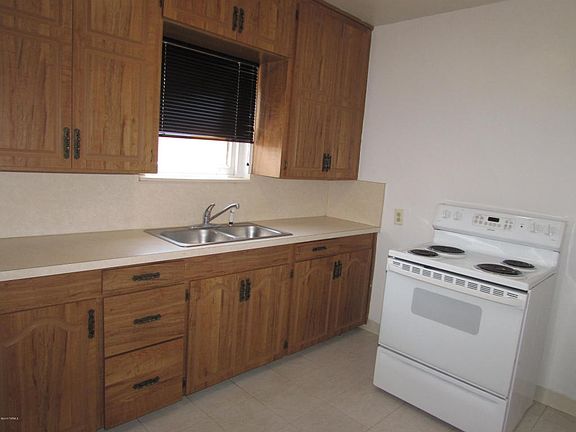 5th image of 3455 E Lee St