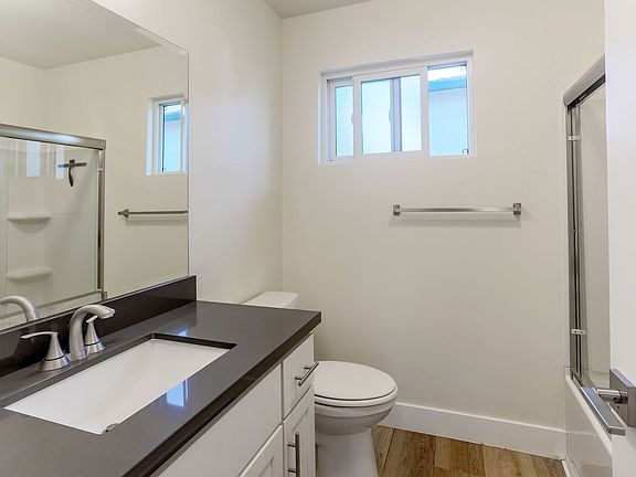 3rd image of 1654-1662 Hollenbeck Ave #1662-04