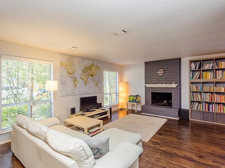 44 S Waxberry Rd — Photo 3