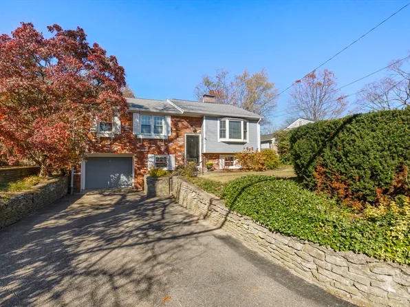 517 Newport Ave, Attleboro, MA 02703