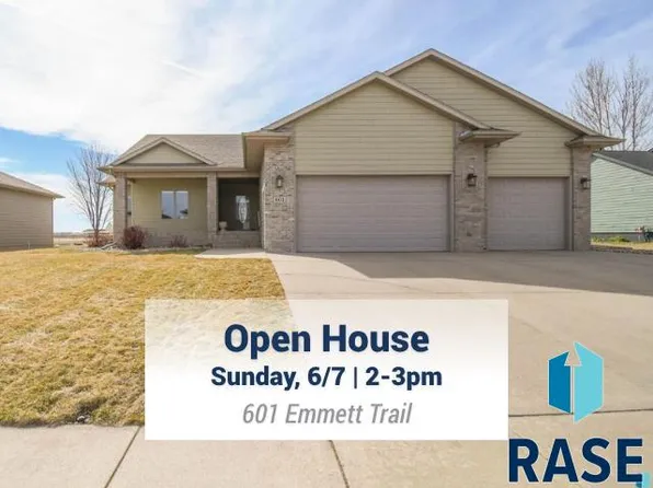 601 Emmett Trl, Harrisburg, SD 57032