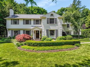 3160 Bradway Blvd, Bloomfield Hills, MI 48301