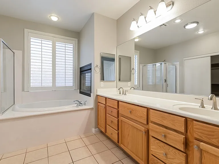 868 Bussora Rose Dr — Photo 11