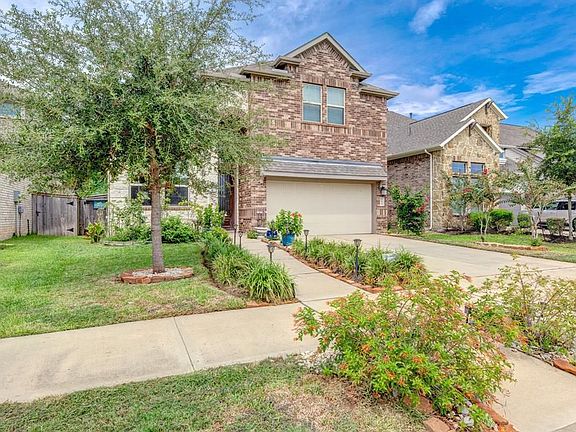 3rd image of 10939 Texas Rose Dr