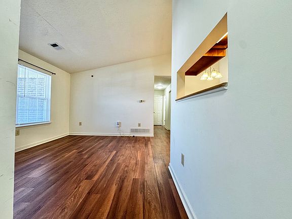 5th image of 1176 Appian Crossing Way #113