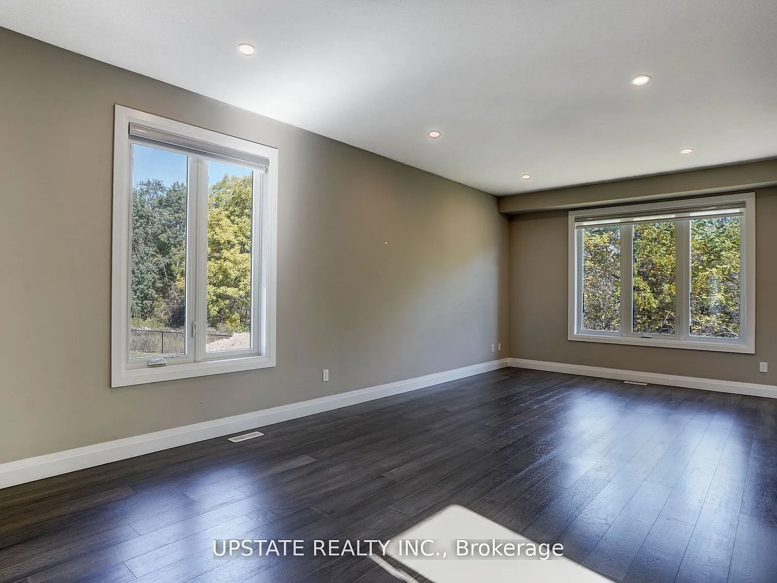 4 bed, $3,100 — Photo 4