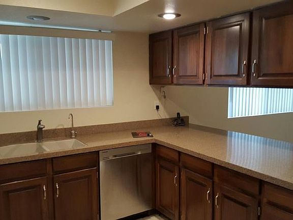 3rd image of 7841 N Leonardo Da Vinci Way