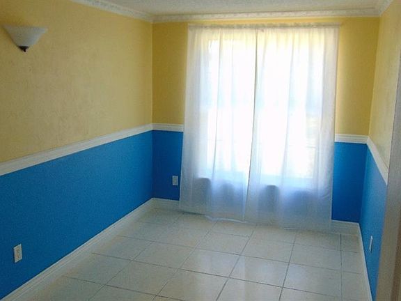 4th image of 8264 Greenleaf Cir