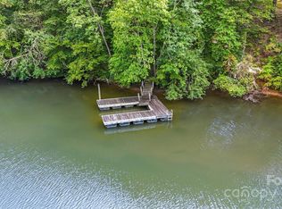 8068 Summit Ridge Dr, Catawba, NC 28609