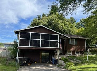 E11018 Terrytown Rd, Baraboo, WI 53913