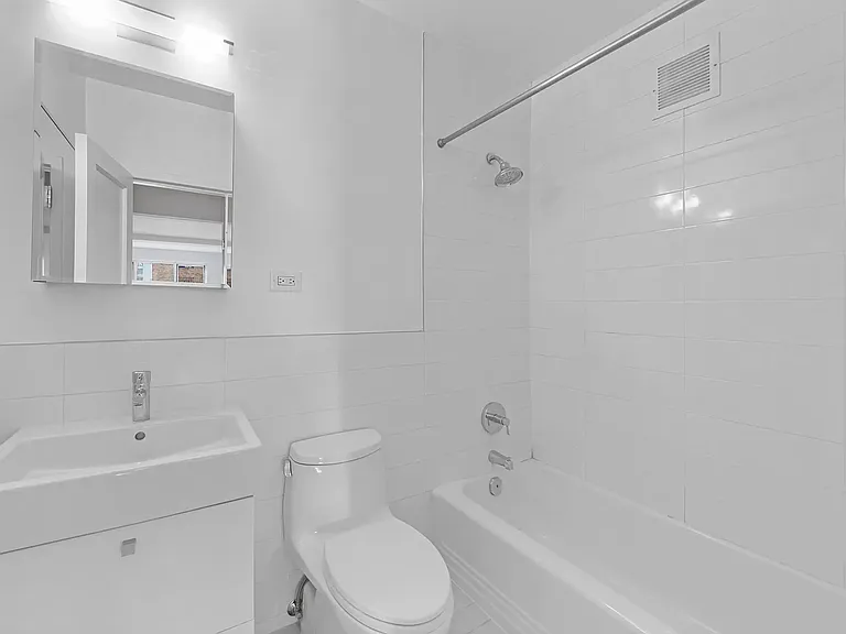 20 Park Ave #16E — Photo 9