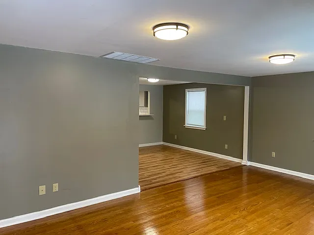 18 Eden Pl — Photo 3