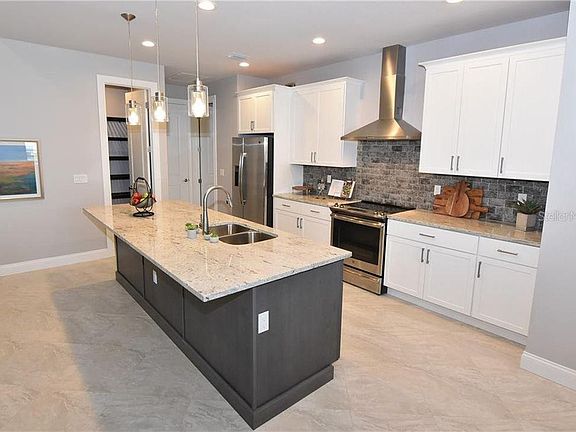 5th image of 1099 Cimarron Dr