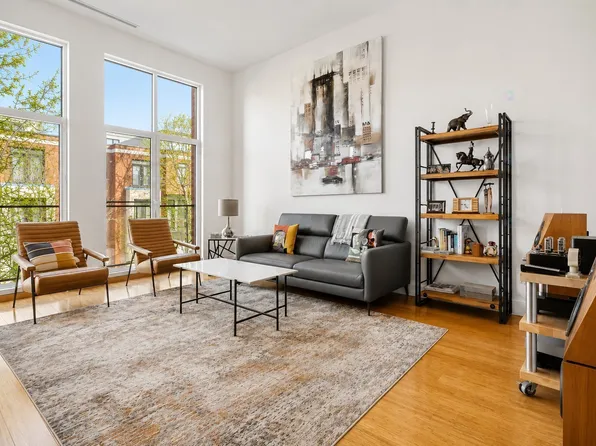 642 Rue De La Close #201, Montreal, QC H4G 2M8