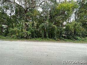 3rd image of 5555 S Park Hill Way