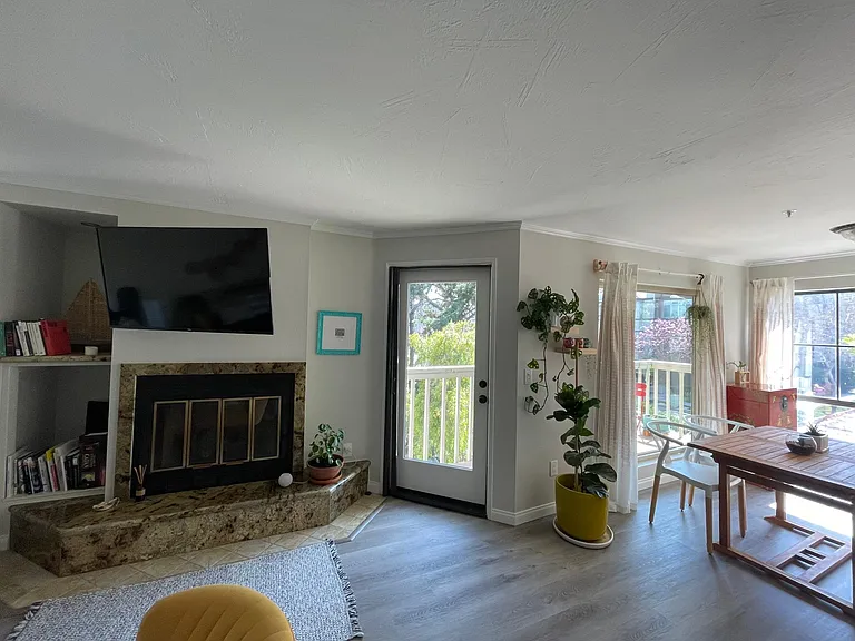 4055 Eagle St #202 — Photo 13