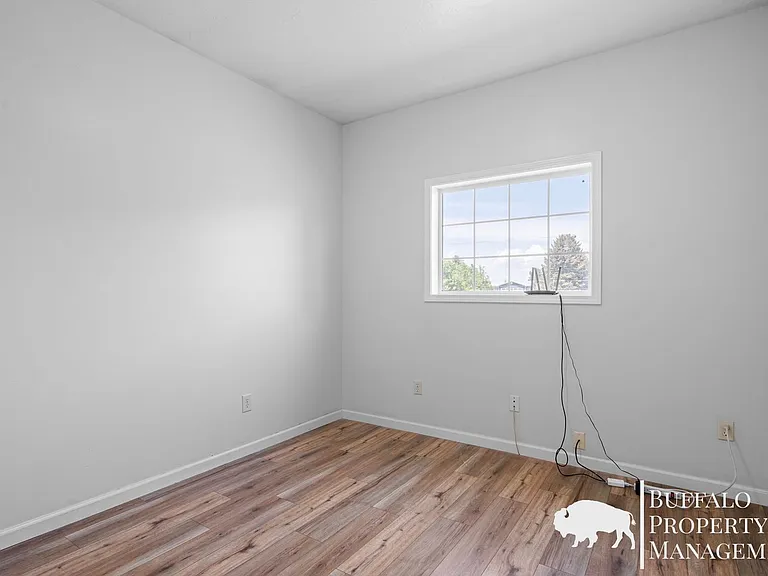 1210 W 100 S — Photo 21