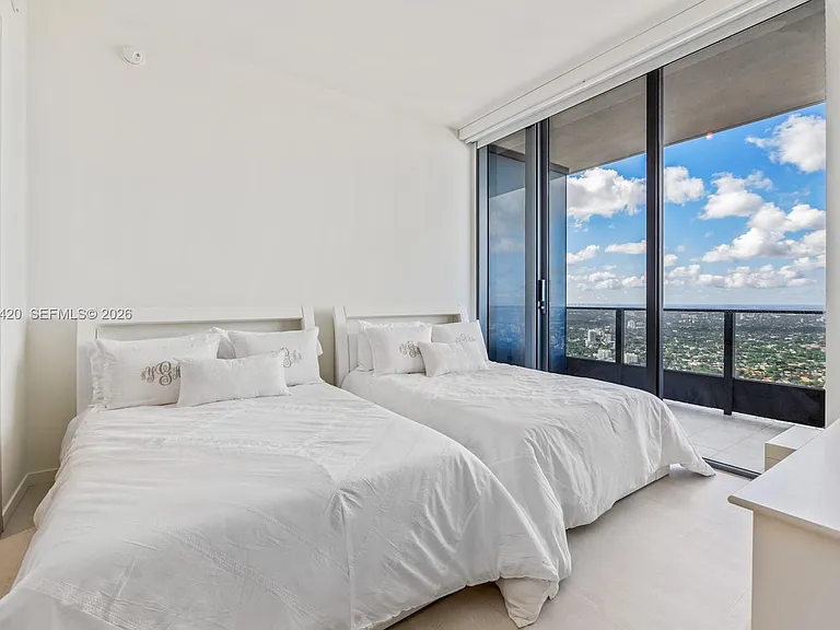 1000 Brickell Plz #Penthouse 6006 — Photo 18