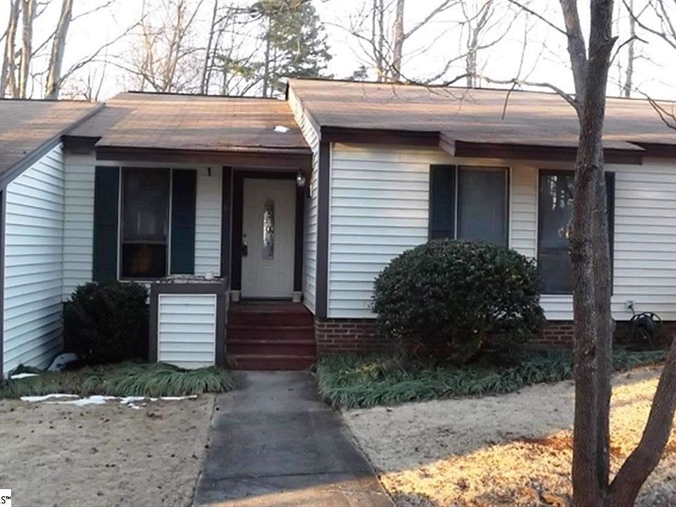 1st image of 7 Hollywoods Ln Unit 7B
