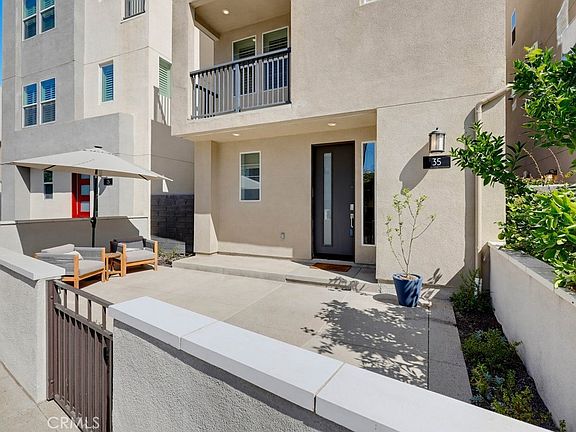 4th image of 35 Stetson Way