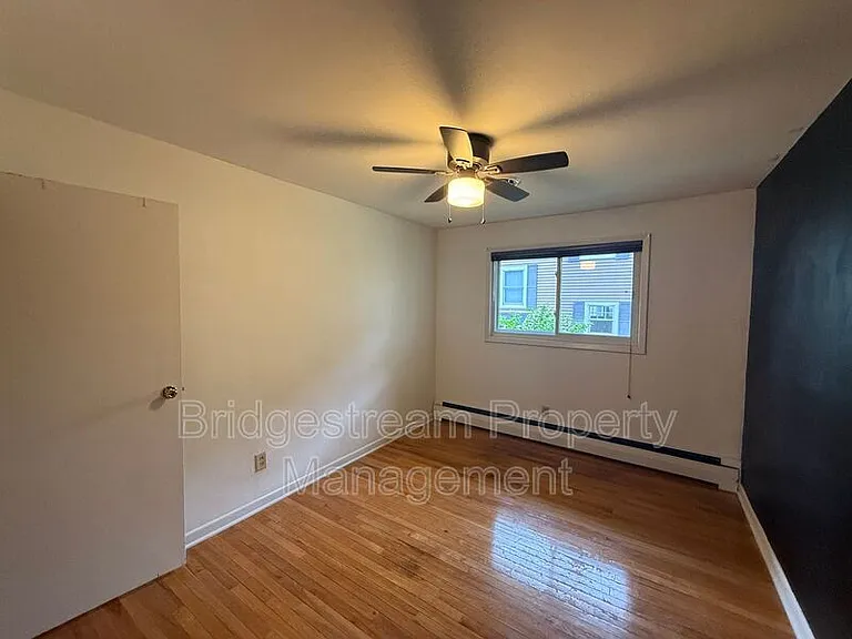 56 Telford Ave — Photo 8