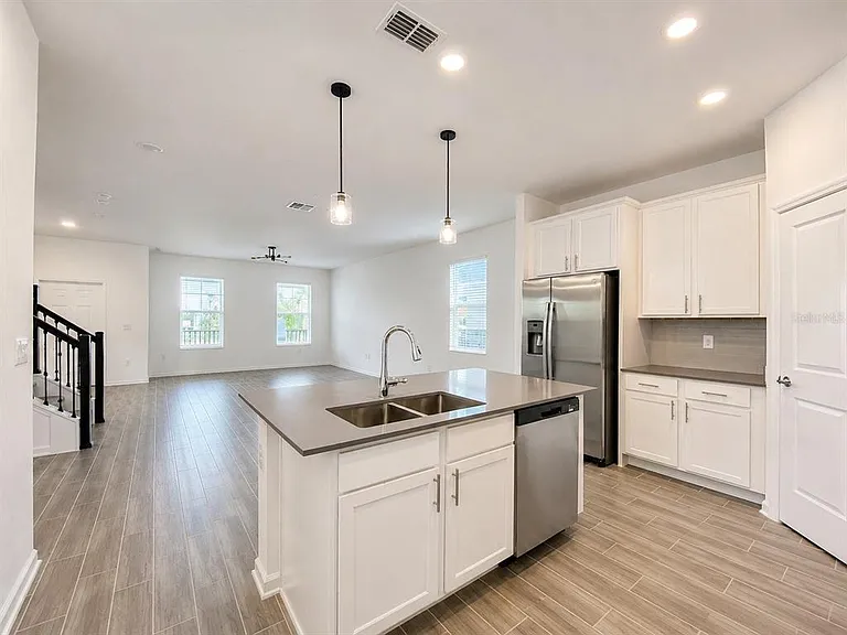 1432 Viscaya Cove Blvd — Photo 8
