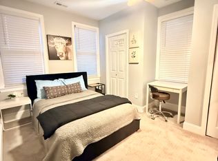 512 Mellon St SE #101, Washington, DC
