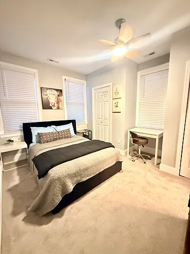 512 Mellon St SE #101 Photo 1