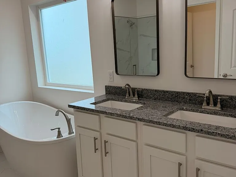 913 Plantation Dr — Photo 7