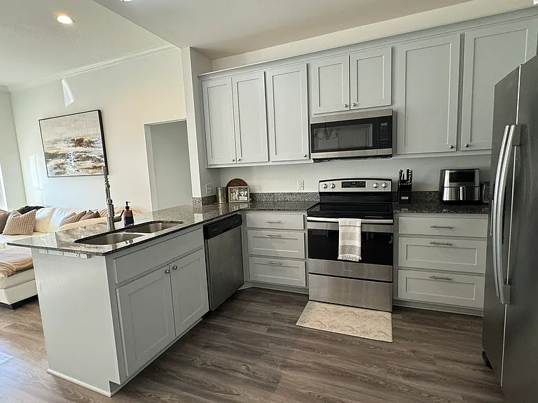 9507 Thayer Ave — Photo 15