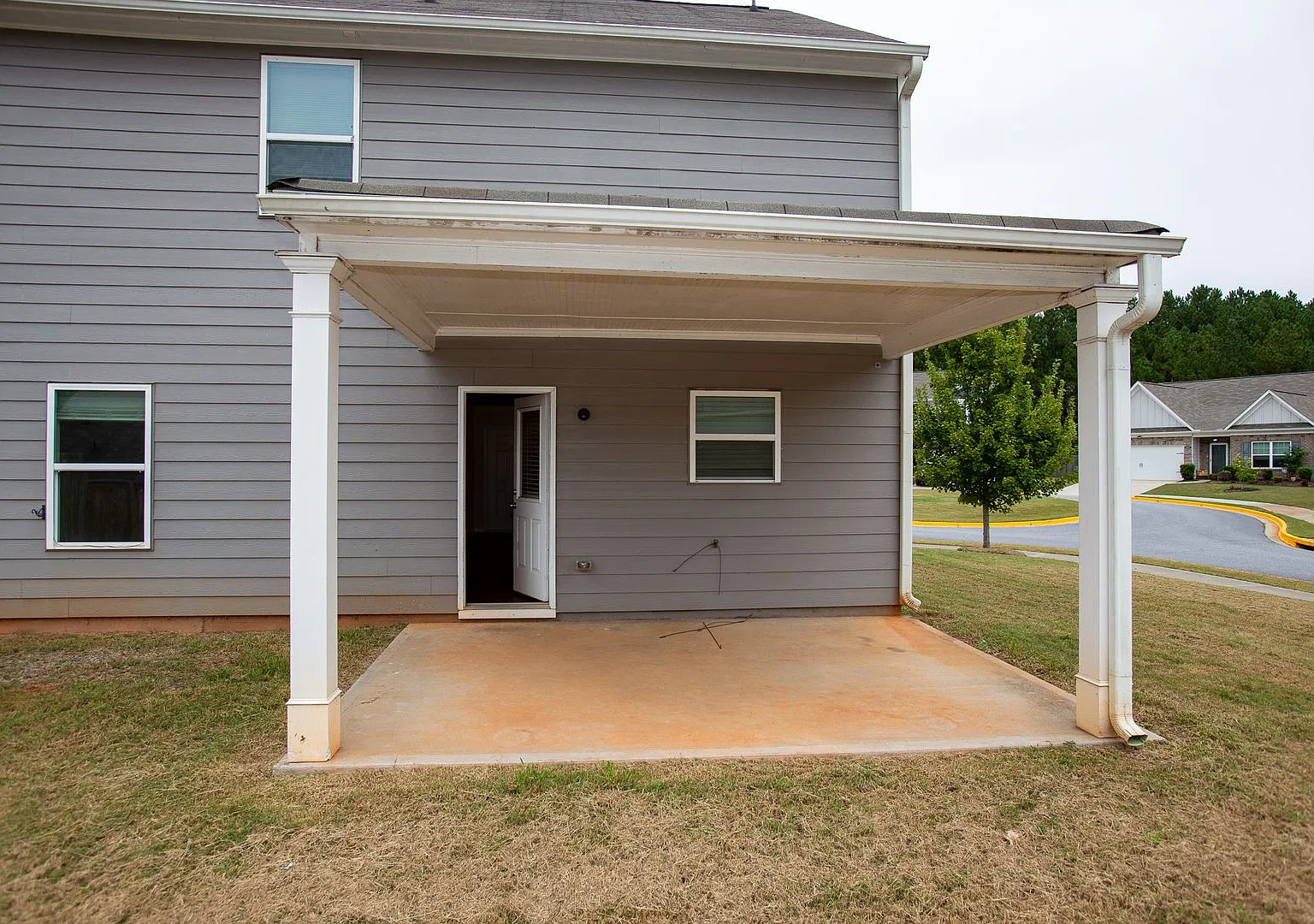 Beautiful. spacious 4 bedroom house in Athens, GA! — Photo 4