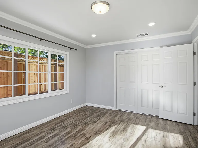 12610 Paseo Flores — Photo 29