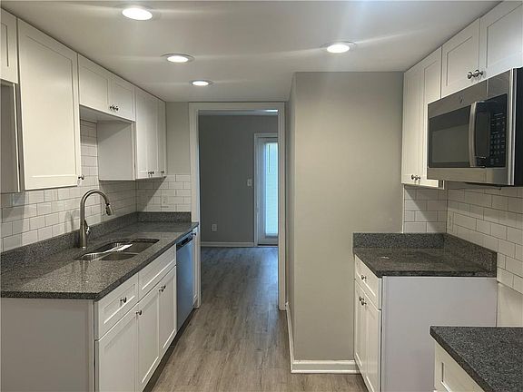 2nd image of 2604 Campbellton Rd SW #1B