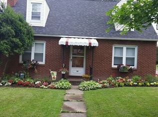 59 Saginaw St, Dallas, PA 18612
