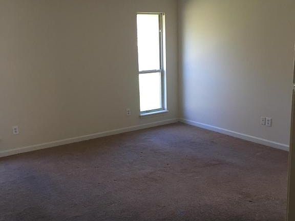 3rd image of 8957 Adams Walk Dr