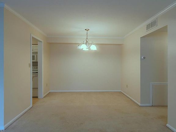 4th image of 4 Meadowlawn Dr Unit 20